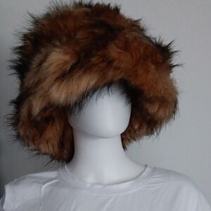 Elegant Faux Fur Women's Hat - Brown